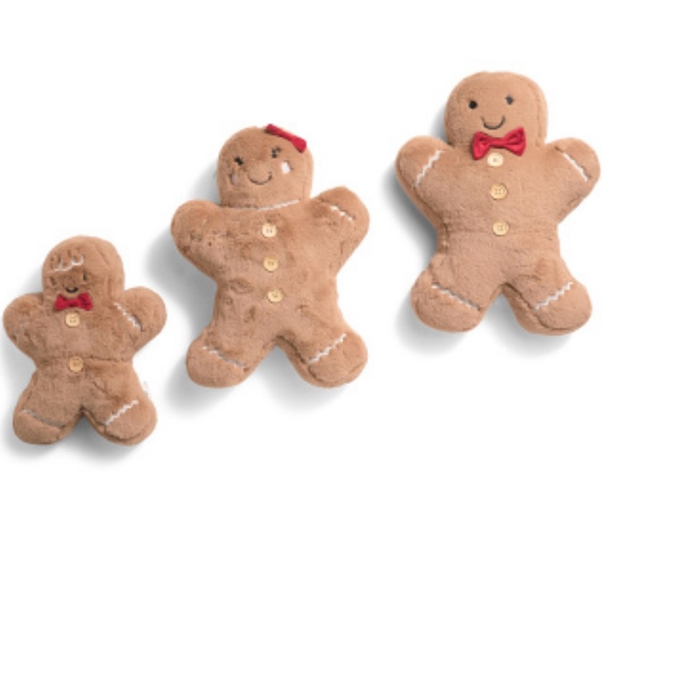 3 Gingerbread Family Christmas Pillows Cupcakes Cashmere NWT - Picture 2 of 7